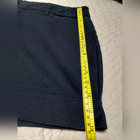 2 pairs of Catherine Malandrino shorts - Picture 12 of 12